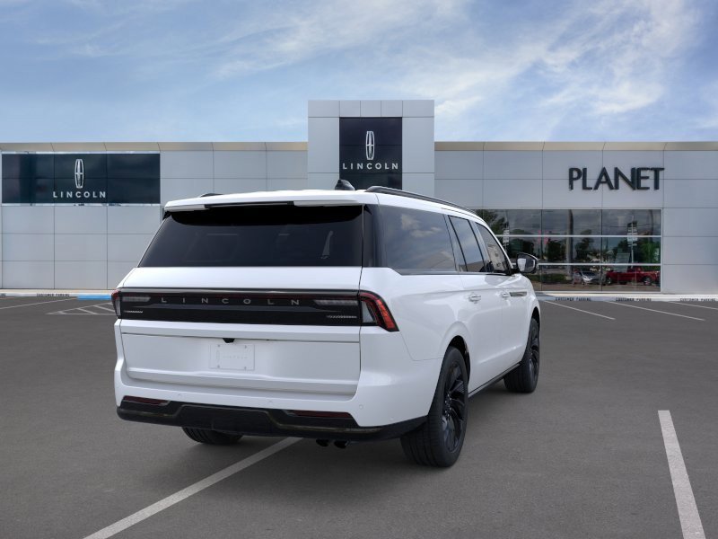 New 2026 Lincoln Navigator L Reserve AWD/4WD image 8