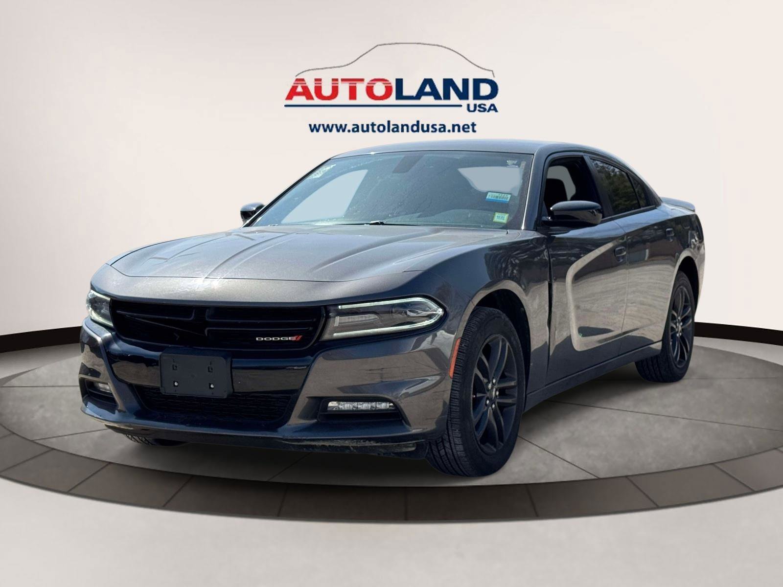 Used 2019 Dodge Charger SXT w/ Blacktop Package image 1
