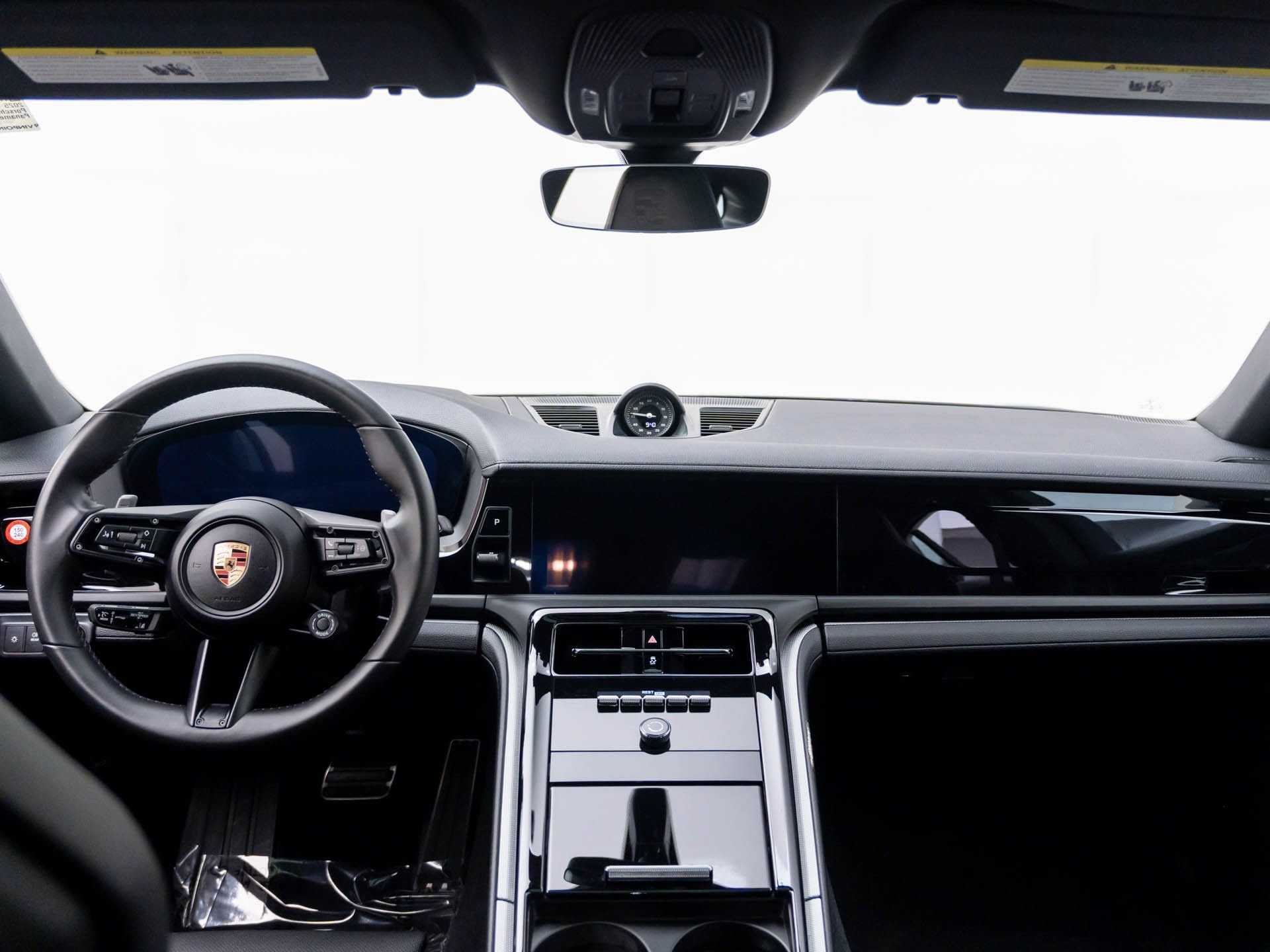 Certified 2025 Porsche Panamera 4 AWD/4WD image 11
