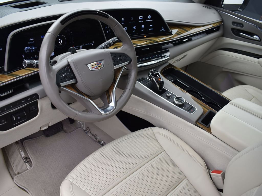 Used 2023 Cadillac Escalade ESV Premium Luxury Platinum w/ Heavy-Duty Trailer Package image 12