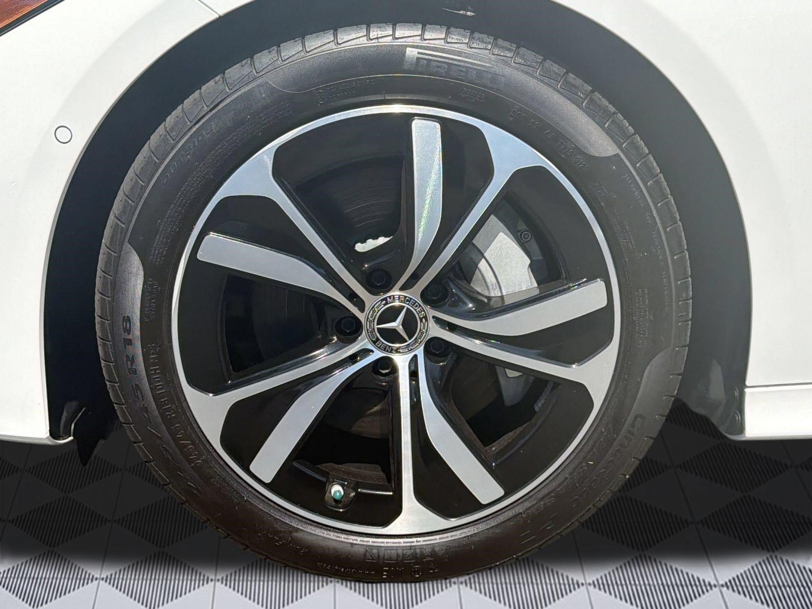 Used 2024 Mercedes-Benz CLE 300 4MATIC Coupe image 13