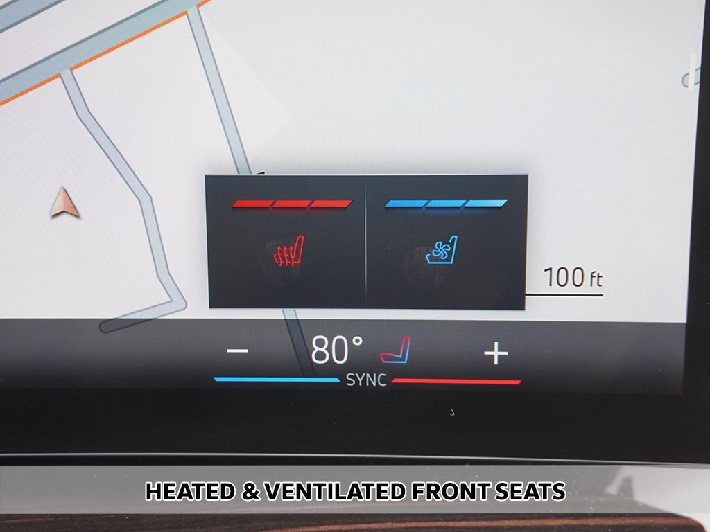 Used 2024 BMW X7 xDrive40i w/ Premium Package image 9