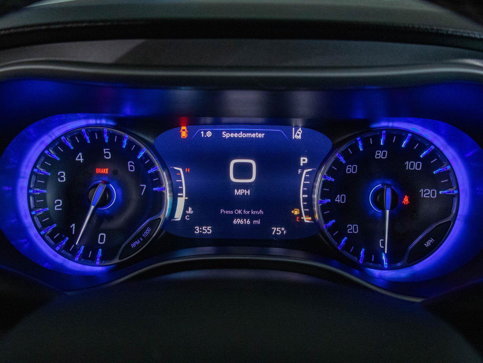 Used 2022 Chrysler Pacifica Touring-L FWD image 14