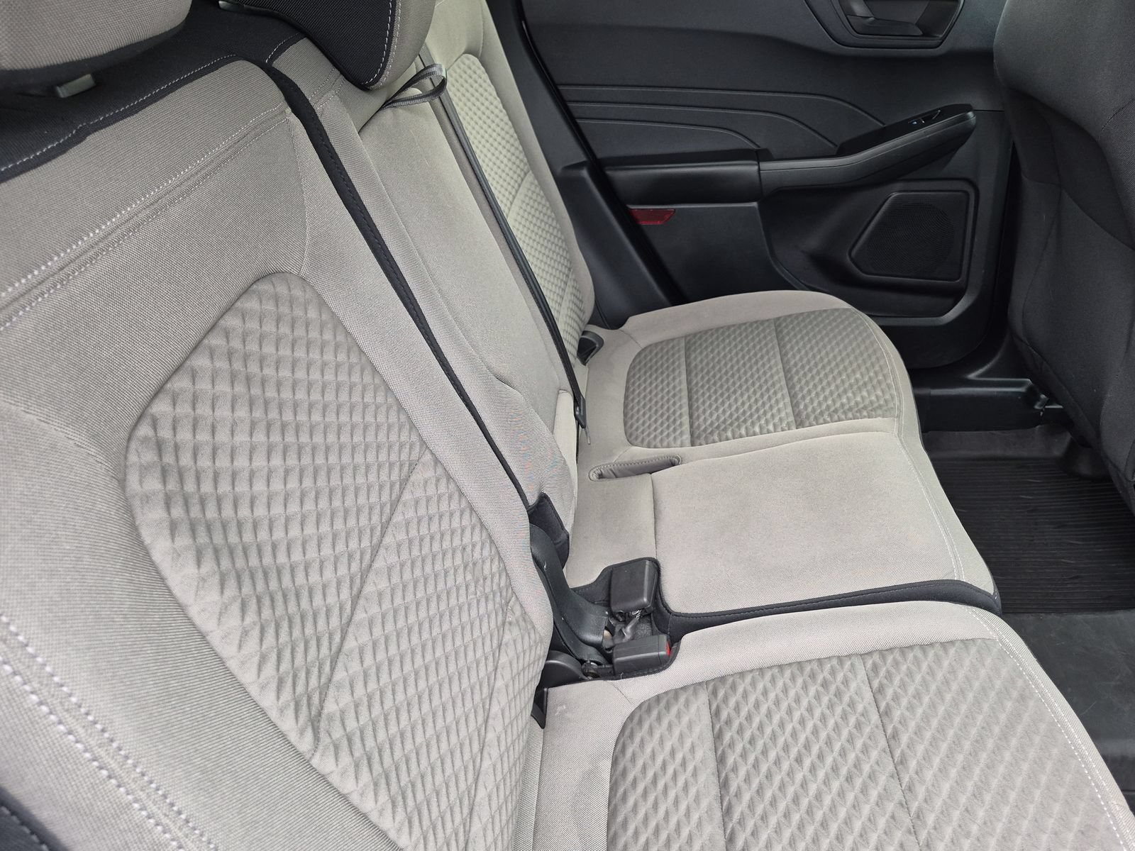 Used 2022 Ford Escape SE w/ SE Sport Appearance Package FWD image 20