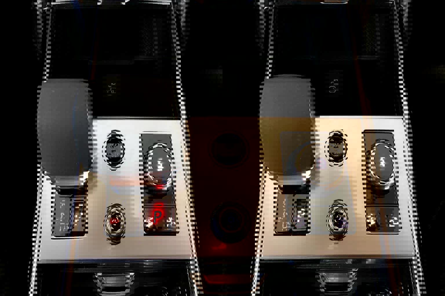 Used 2023 Land Rover Range Rover SE AWD/4WD image 34