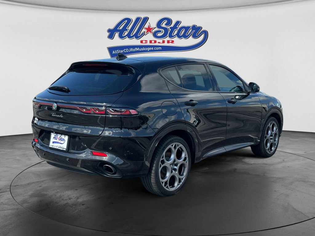 Used 2024 Alfa Romeo Tonale Veloce w/ Active Assist Package AWD/4WD image 7
