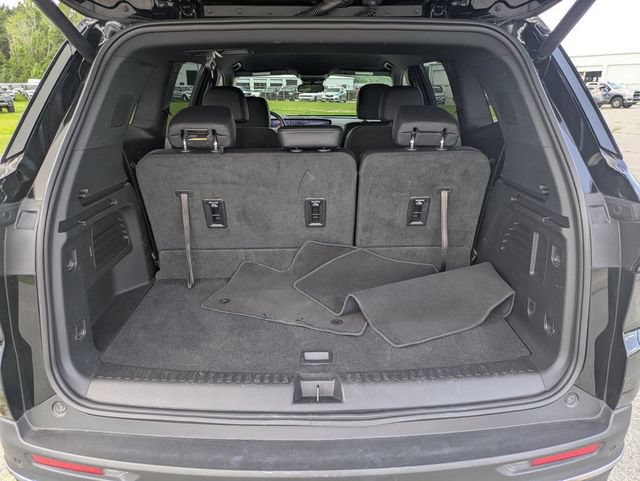 Used 2025 Buick Enclave Preferred FWD image 31