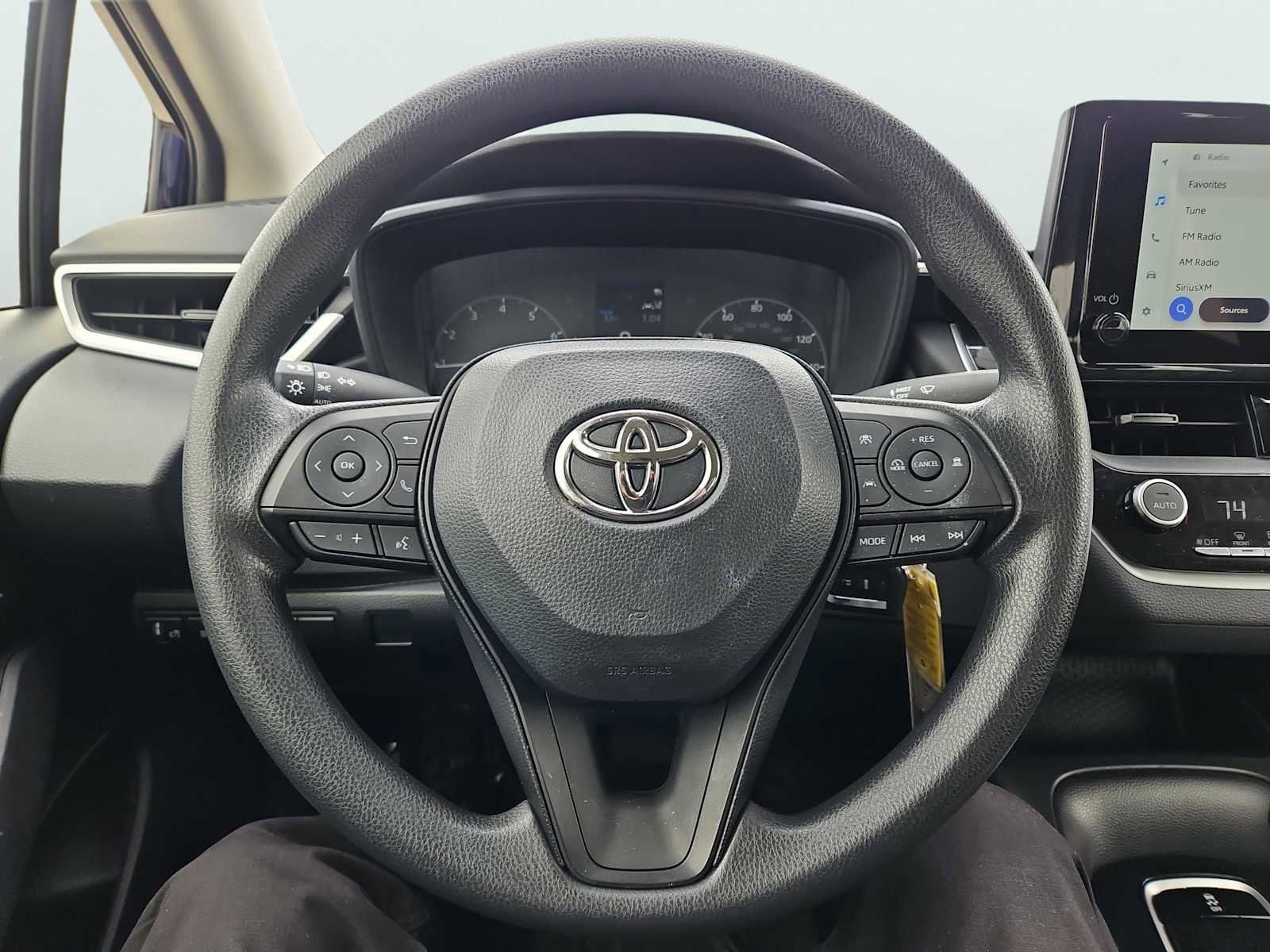 Used 2023 Toyota Corolla LE FWD image 25
