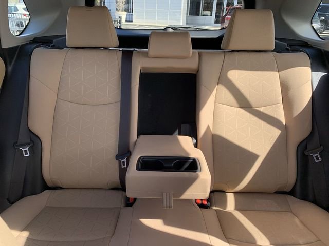 Used 2019 Toyota RAV4 XLE w/ Convenience Package image 32