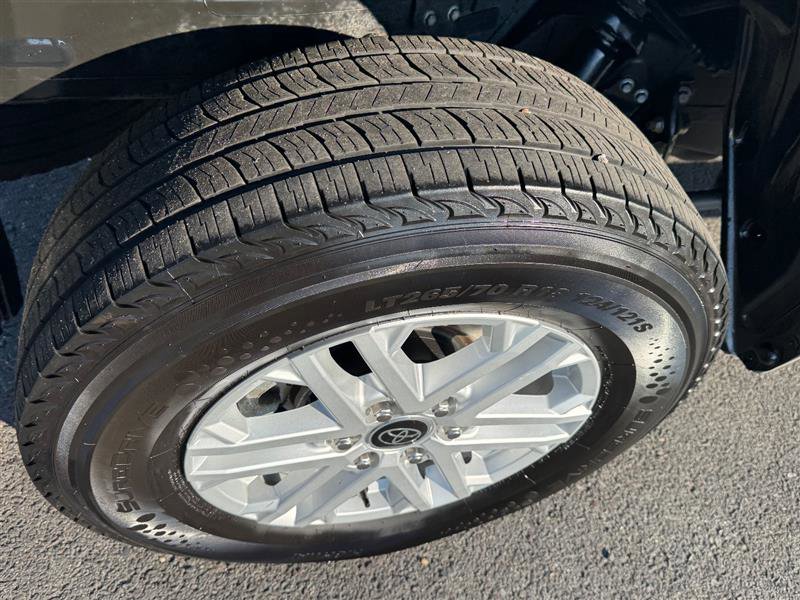 Used 2024 Toyota Tundra SR5 w/ SR5 Convenience Package image 32