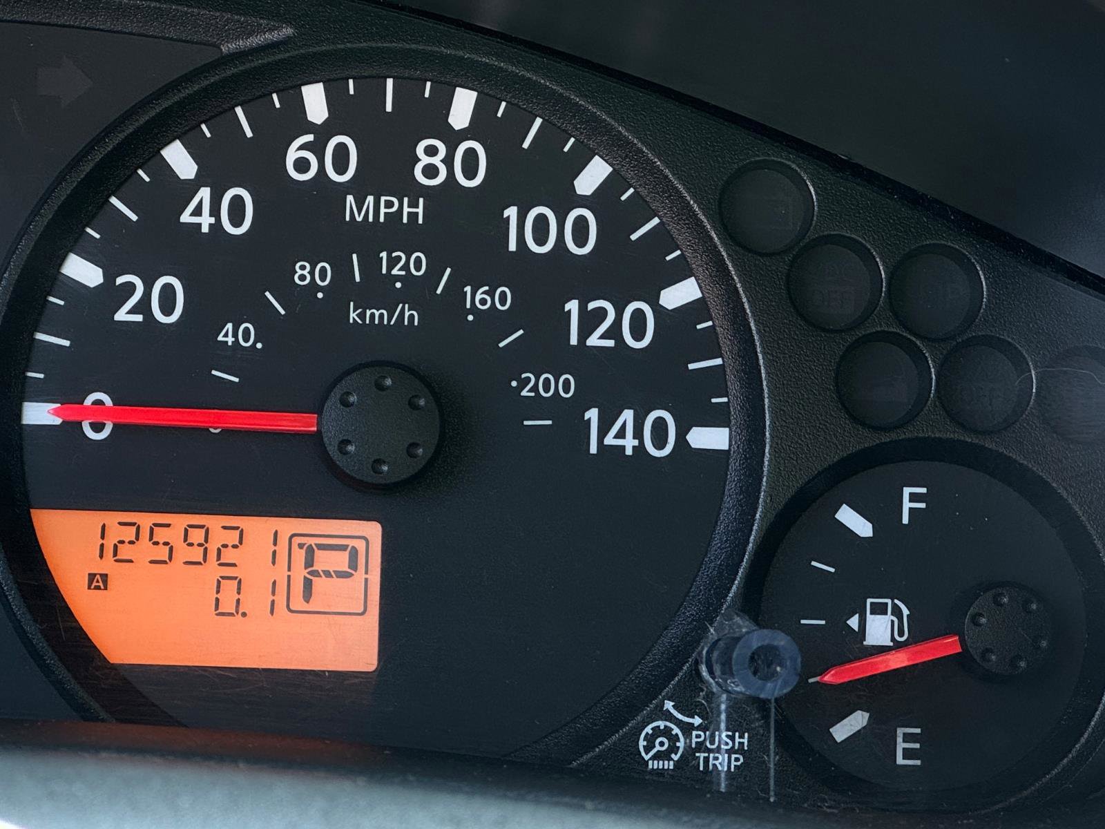 Used 2011 Suzuki Equator Premium image 19