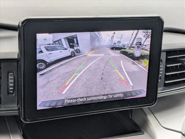 Used 2022 Ford Explorer XLT image 14