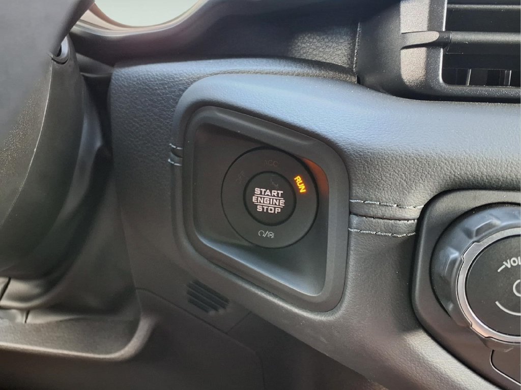 New 2026 Jeep Gladiator Sport AWD/4WD image 10