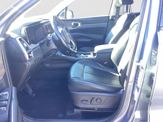 Used 2021 Kia Sorento EX image 9