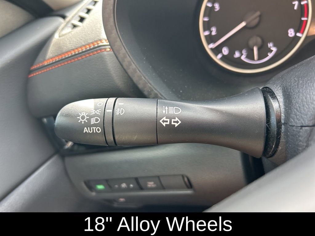 Used 2021 Nissan Sentra SR w/ SR Premium Package image 28