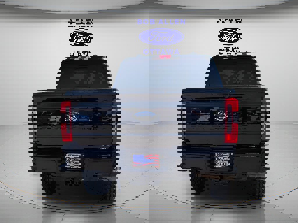 Used 2023 Ford F250 XLT w/ XLT Premium Package AWD/4WD image 4