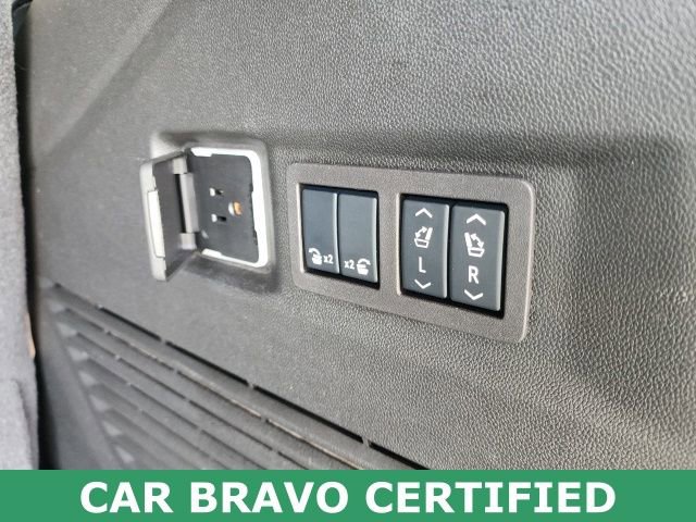 Certified 2024 Chevrolet Tahoe Premier AWD/4WD image 28