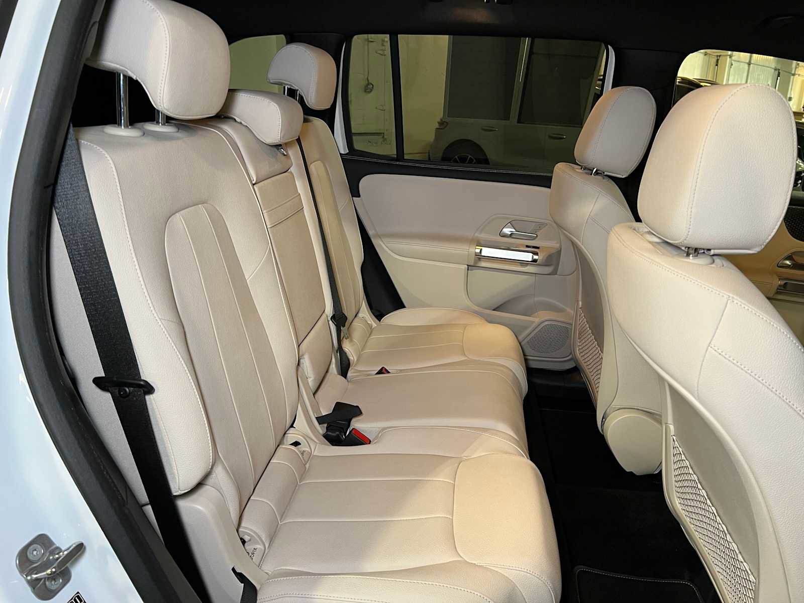 Certified 2025 Mercedes-Benz GLB 250 4MATIC image 14