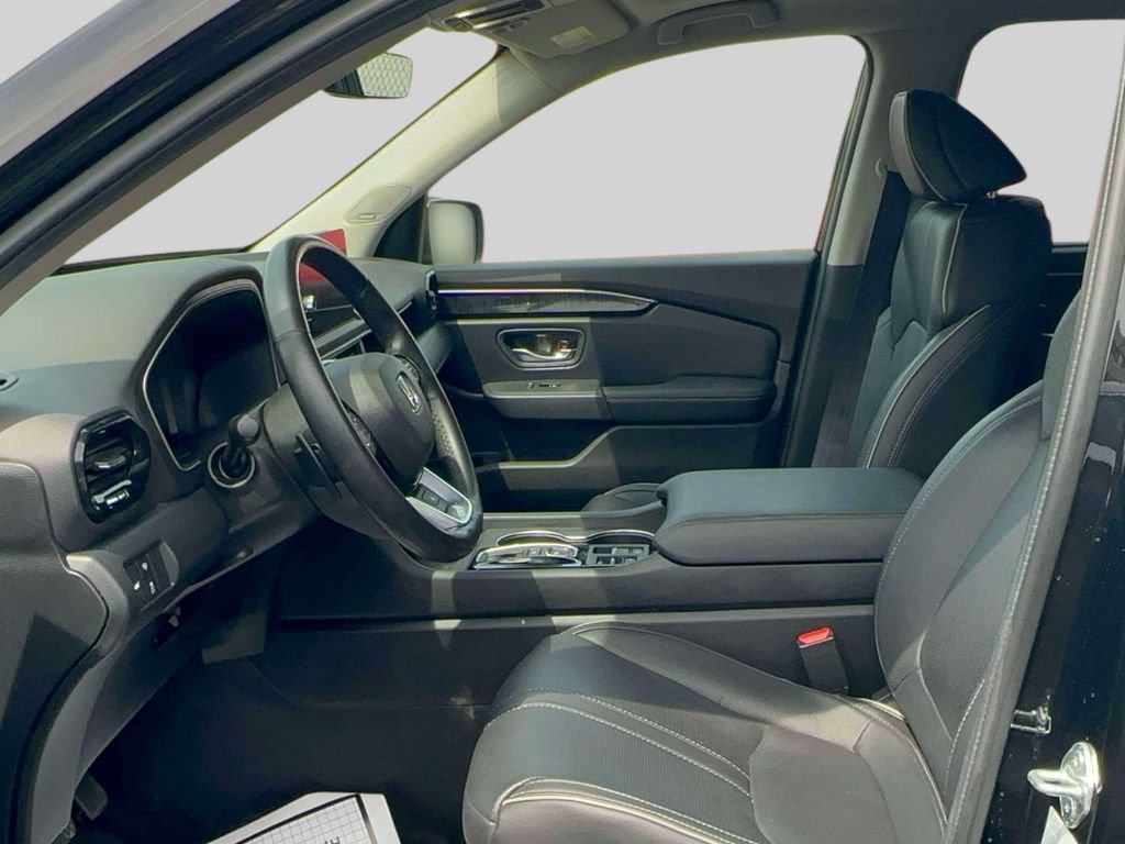 Certified 2025 Honda Pilot Elite image 13