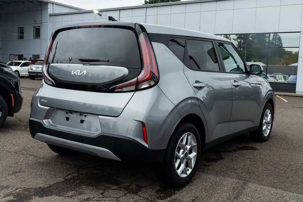 Used 2024 Kia Soul LX w/ Option Group 015 image 6
