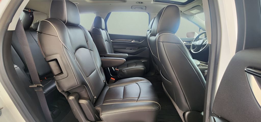 Used 2019 Buick Enclave Avenir image 28