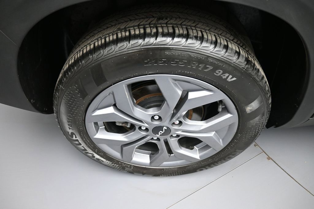 Certified 2024 Kia Seltos LX AWD/4WD image 12