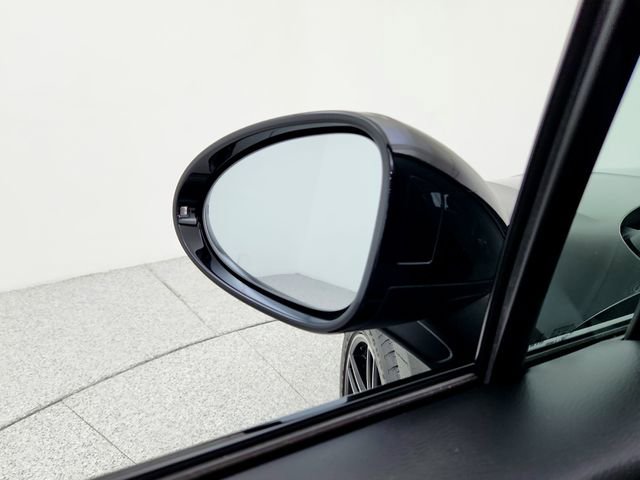 Used 2020 Porsche Macan S image 23