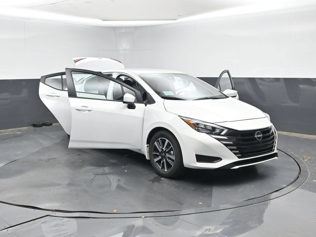Used 2025 Nissan Versa SV w/ Trunk Package FWD image 32