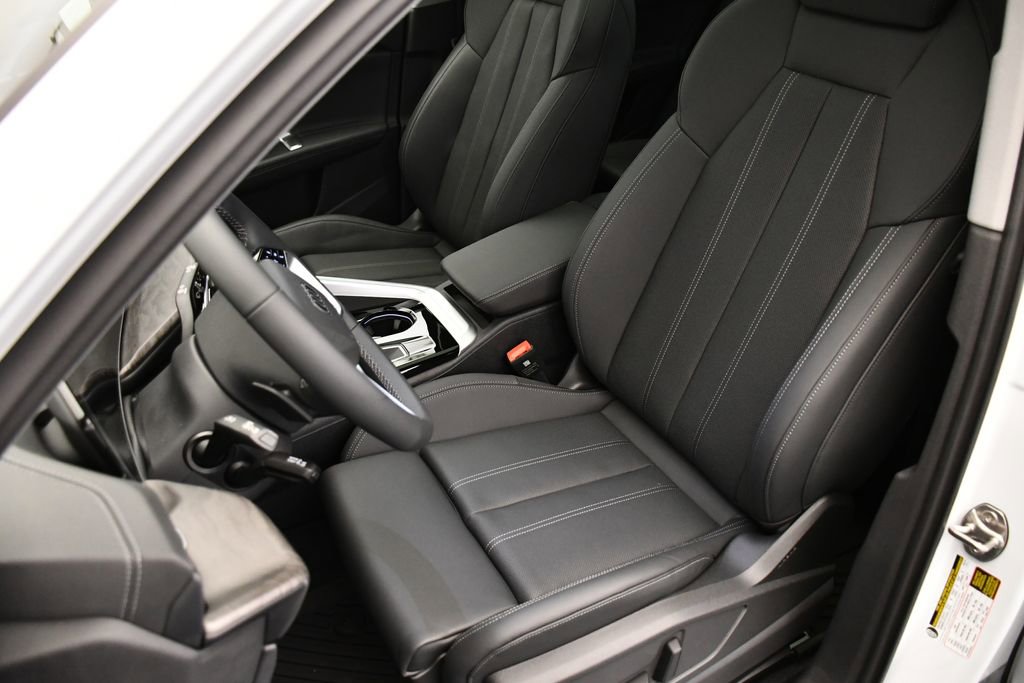 Used 2025 Audi Q5 Premium Plus w/ Premium Plus image 38