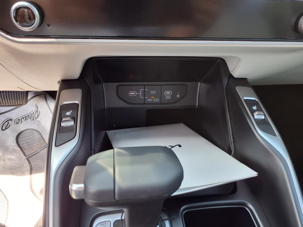 New 2025 Kia Sorento S w/ Panoramic Sunroof Package image 15