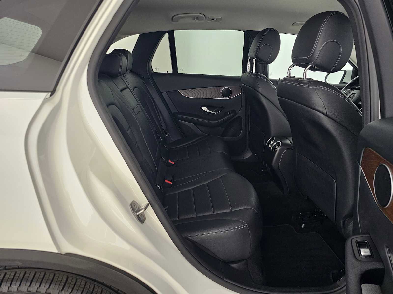 Used 2019 Mercedes-Benz GLC 300 image 12