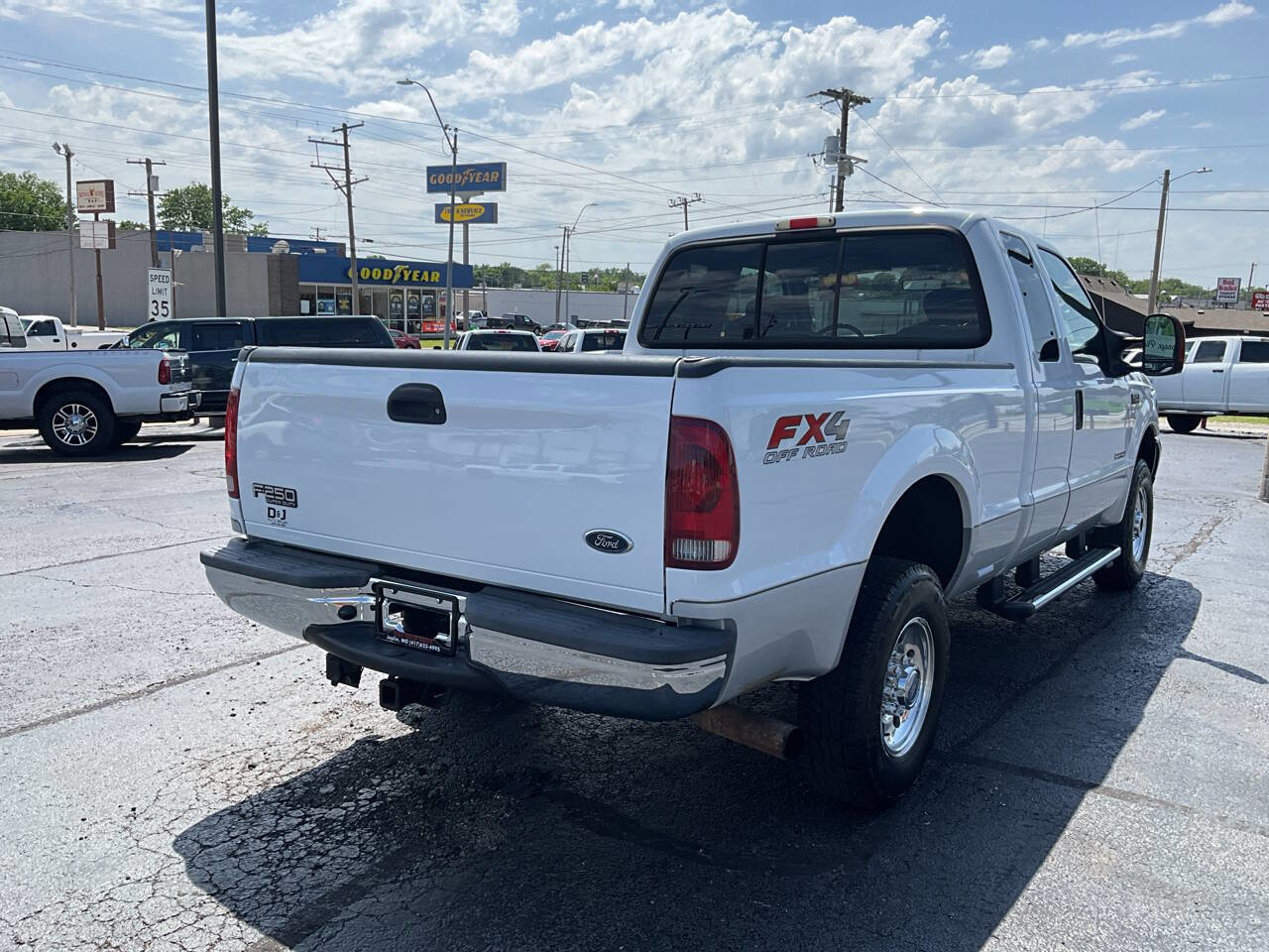 Used 2004 Ford F250 XLT AWD/4WD image 5