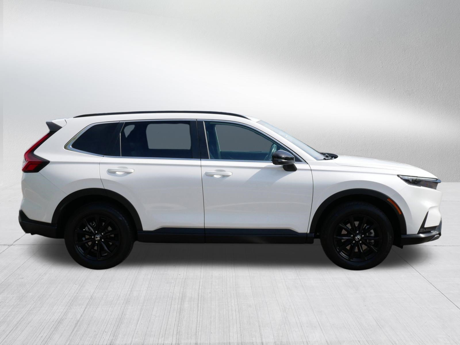 Used 2025 Honda CR-V Sport-L image 8
