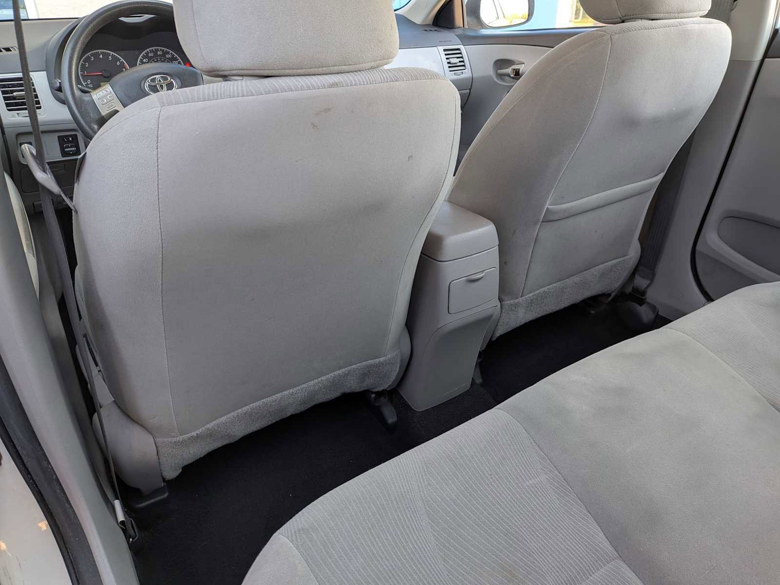 Used 2013 Toyota Corolla LE FWD image 15