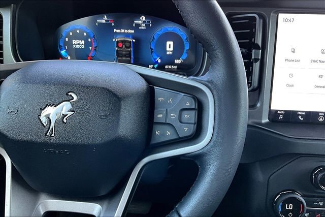 Used 2025 Ford Bronco Badlands image 12