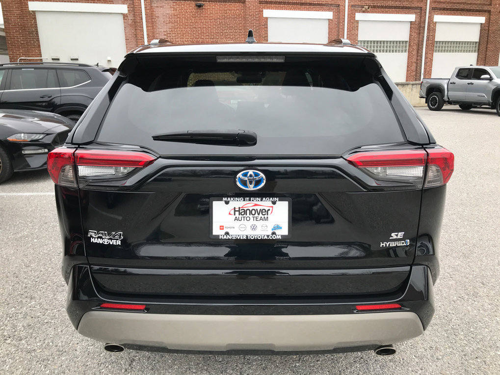Certified 2022 Toyota RAV4 SE w/ Convenience Package image 7