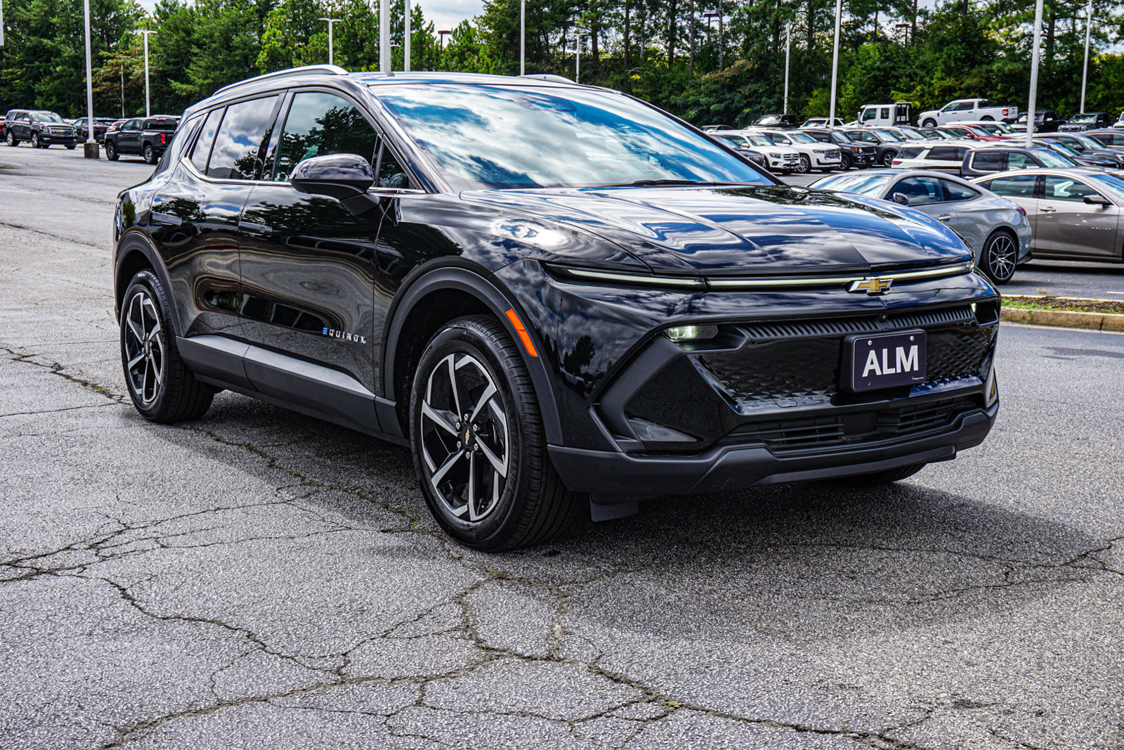 New 2026 Chevrolet Equinox EV LT AWD/4WD image 4