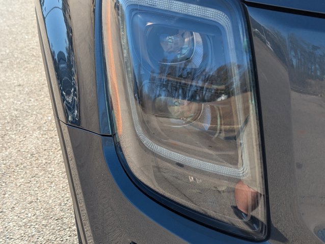 Used 2022 Kia Telluride SX w/ SX Prestige Package AWD/4WD image 4