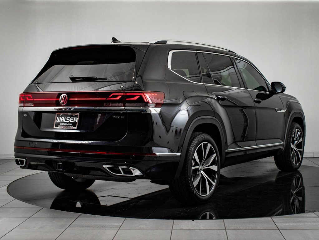 Used 2025 Volkswagen Atlas SEL Premium R-Line image 10