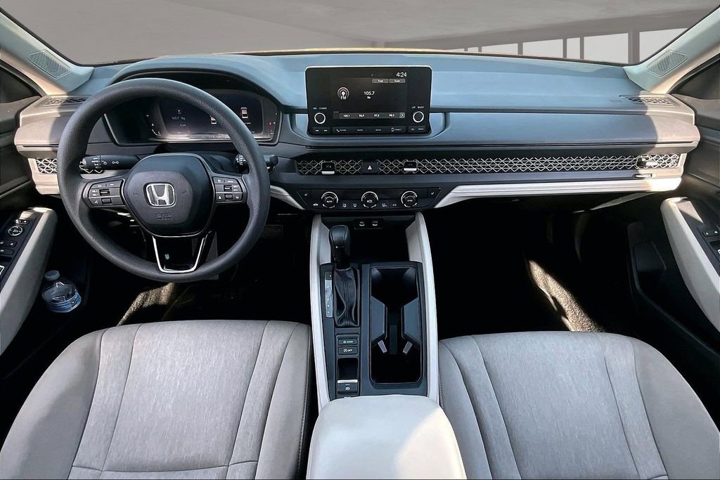 Used 2023 Honda Accord EX image 7