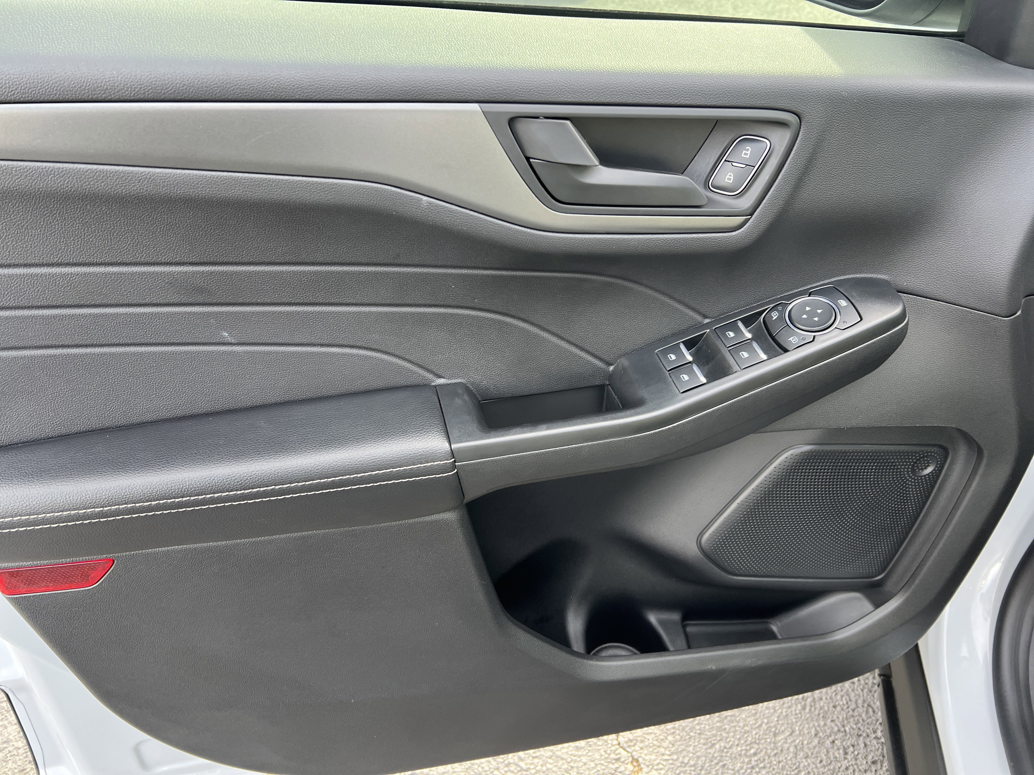 Used 2025 Ford Escape Active w/ Tech Pack #1 image 10