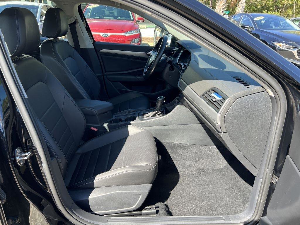 Used 2021 Volkswagen Jetta SE FWD image 10