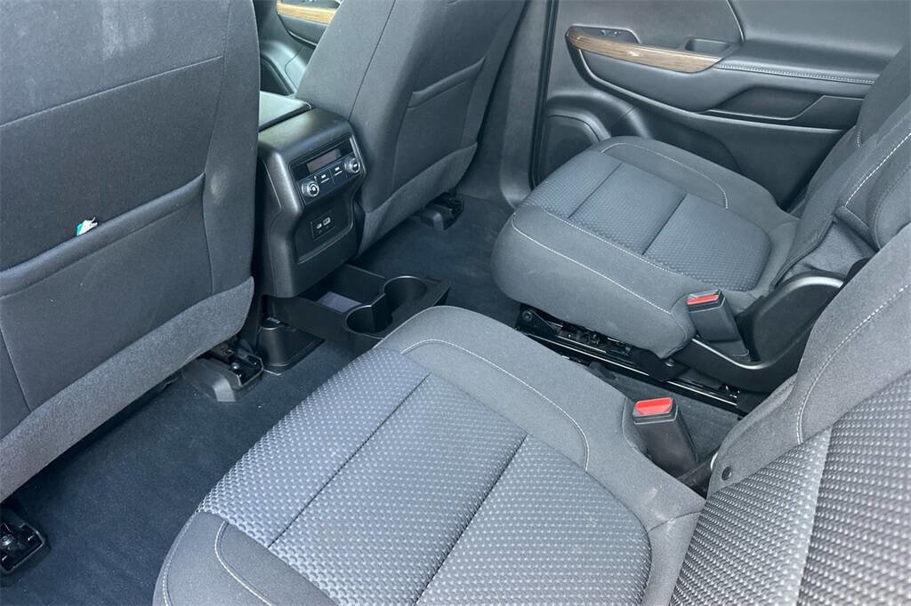 Used 2022 GMC Acadia SLE image 12