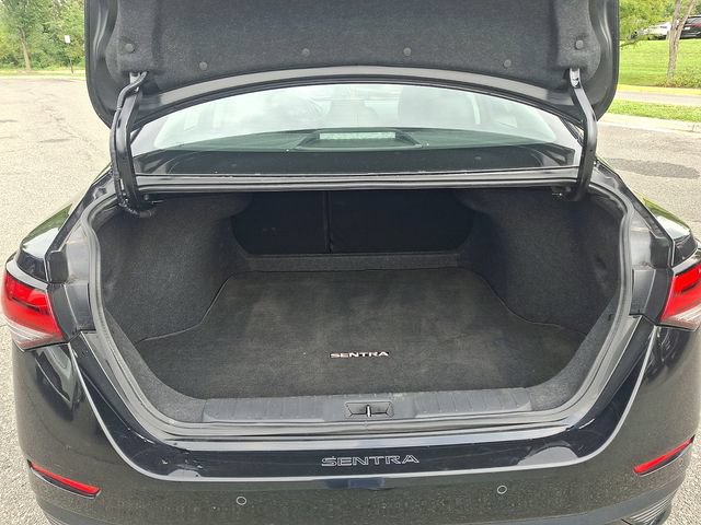 Used 2024 Nissan Sentra SR w/ SR Premium Package FWD image 28