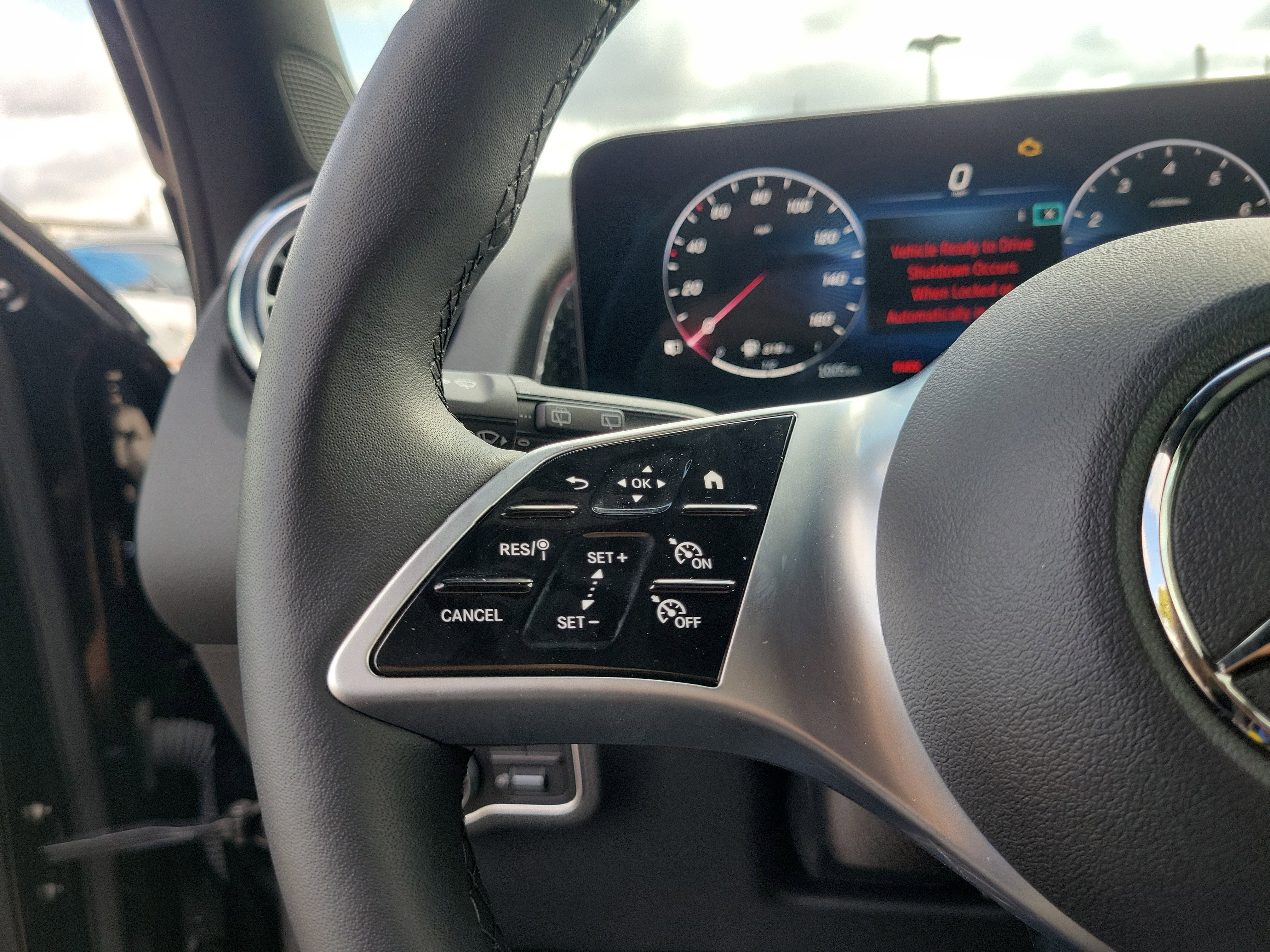 Certified 2025 Mercedes-Benz GLB 250 image 28