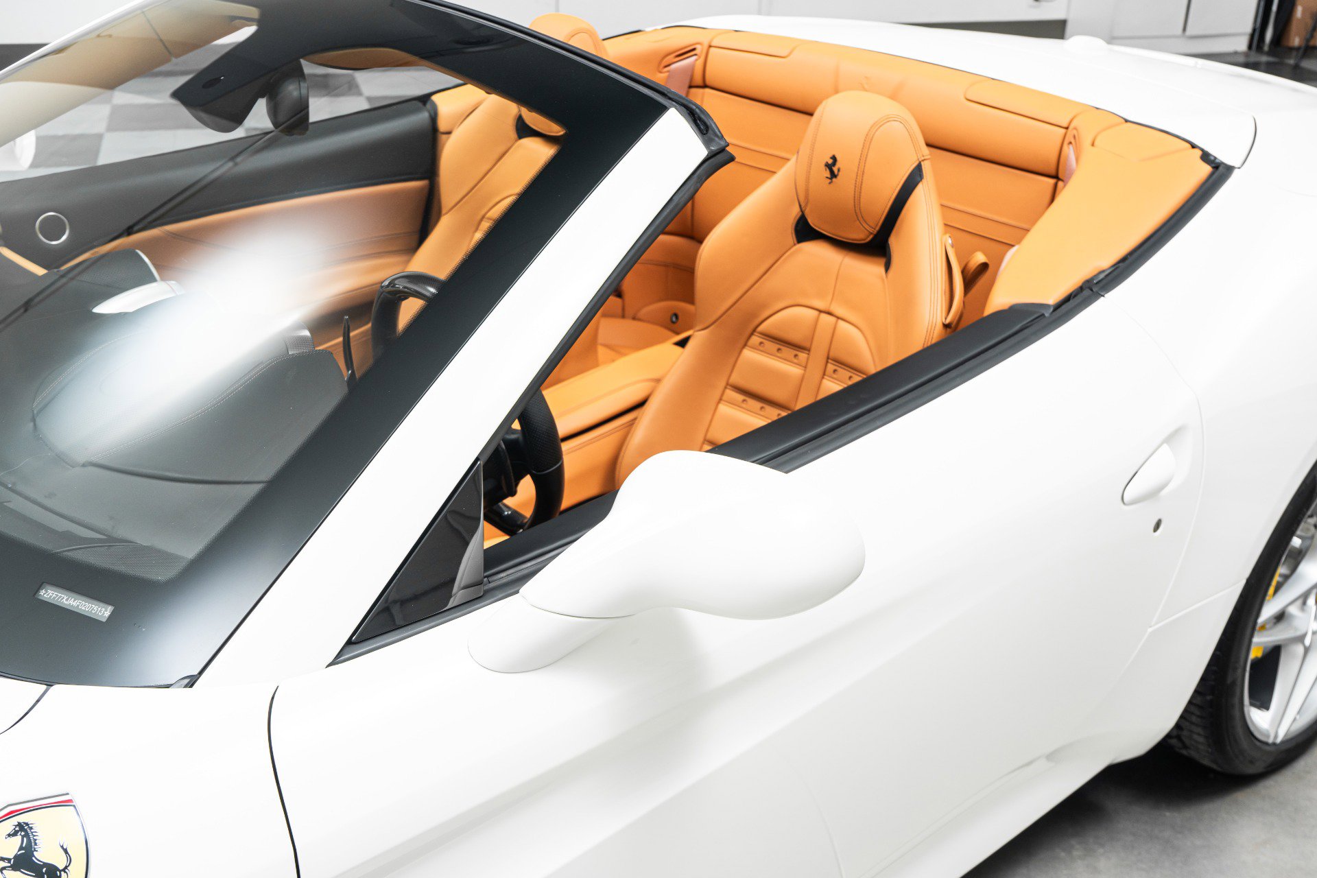 Used 2015 Ferrari California T image 44