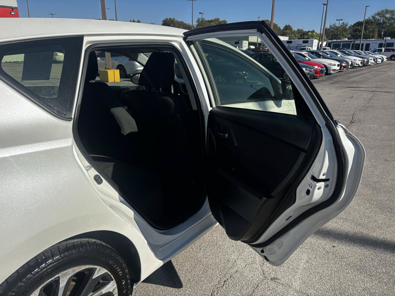 Used 2018 Toyota Corolla iM w/ Carpet Mat Package (TMS) FWD image 11