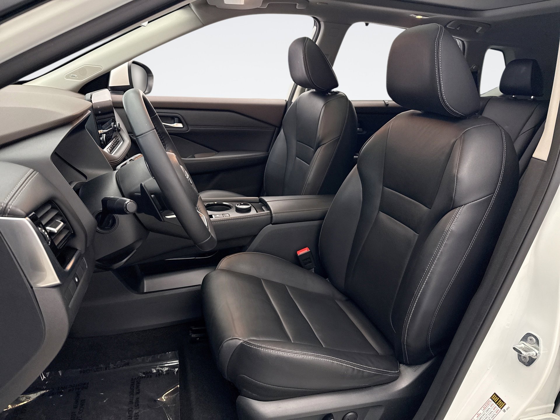 Used 2023 Nissan Rogue SL w/ SL Premium Package image 11