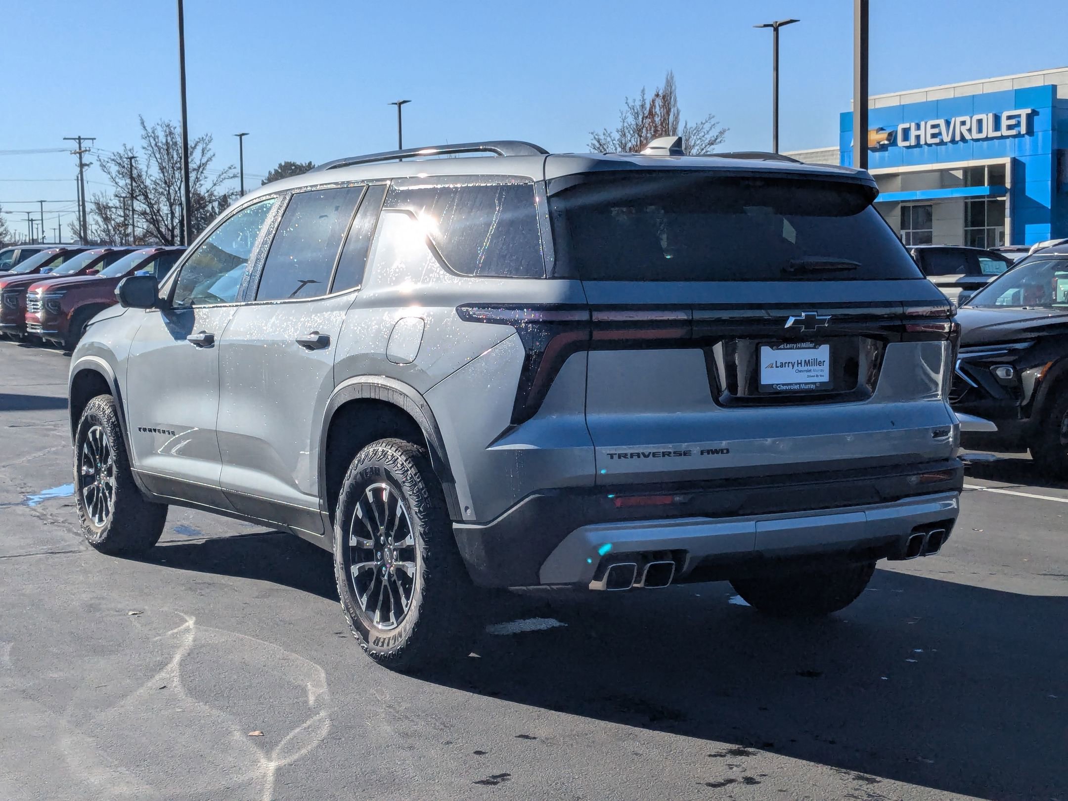 New 2025 Chevrolet Traverse Z71 w/ Enhanced Driving Package image 3