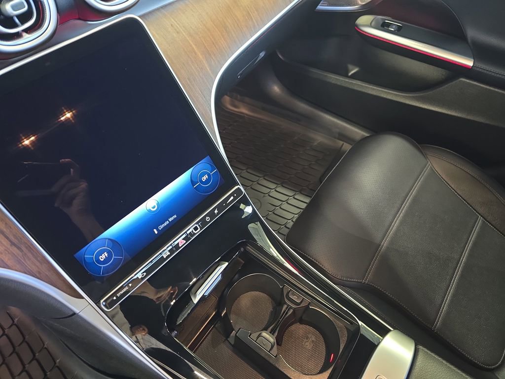 Certified 2025 Mercedes-Benz C 300 Sedan image 27